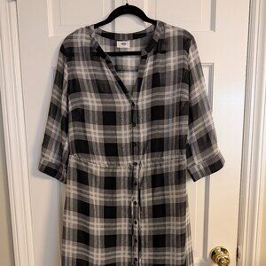 Old Navy Black & Gray Plaid Button-Front Tunic Shirt – Size Large